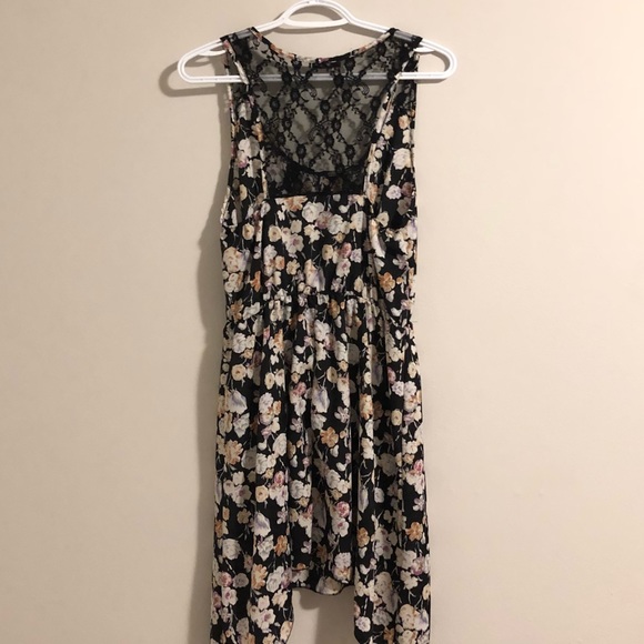 Ambiance light flowy sleeveless floral dress - Picture 2 of 9